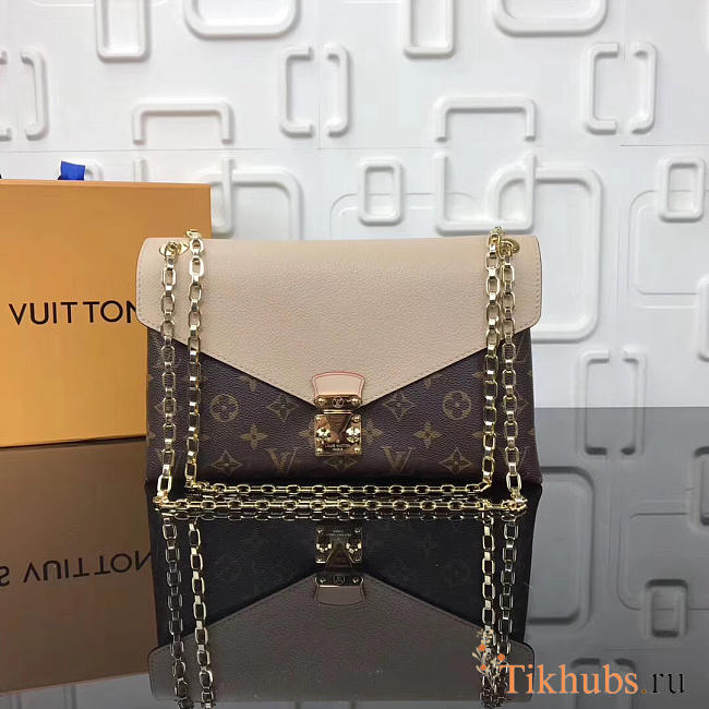 L V Pallas Chain Shoulder Khaki Bag M41200 - LV - 1