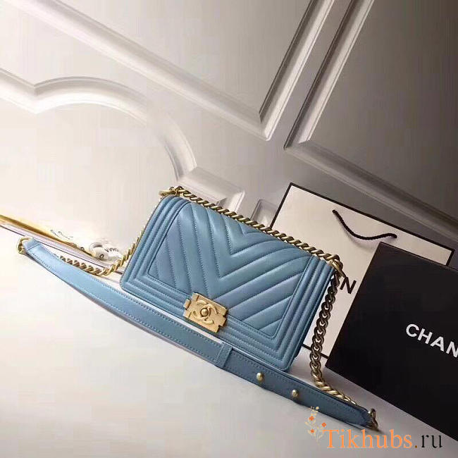 Chanel Lambskin cover Boy bag in Blue with Gold hardware - 1