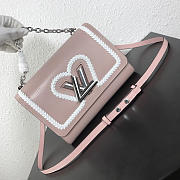 LV Heart Twist Bag M53126 pink - 6