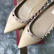 Valentino-Classic rivet single shoes  apricot - 2