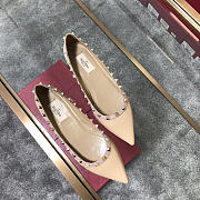 Valentino-Classic rivet single shoes  apricot - 3