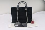 Chanel Cowboy shopping bag beach bag dark blue - 4