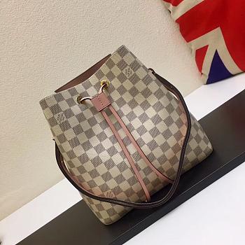 LV N40213 Bucket Bag White