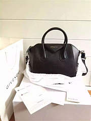 Givenchy  ANTIGONA handbag - 2