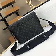 LV men's shoulder bag - 2