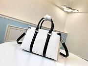 LV M55613 Twist Tote - 4