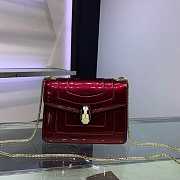 Bvlgari Serpenti Forever Delicate crossbody bag in Red - 1