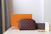 LV cosmetic clutch small - 1