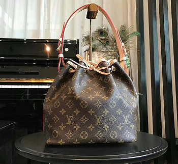 LV neo bucket bag 