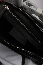 Givenchy ANTIGONA handbag in Crocodile pattern - 3