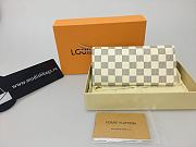 Louis Vuitton Designer Women's Rose Ballerine Wallet in Monogram Canvas  - 2