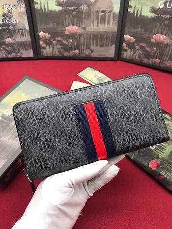 Gucci GG Supreme Web zip around wallet