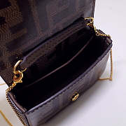 Fendi mini chain bag   - 3