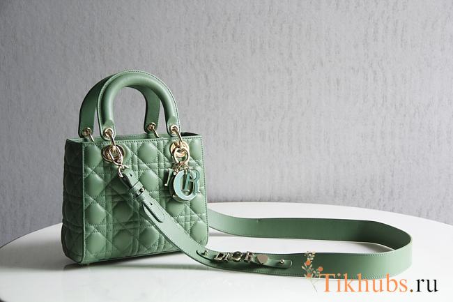 My Lady Dior ABC Enamel Button Series Green 8878 Size 20x16.5x8 cm - 1