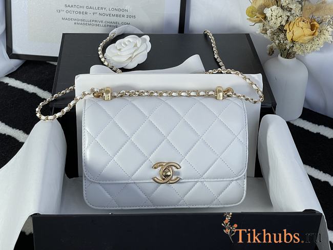 Chanel Original White Size 17x9.5x8 cm - 1