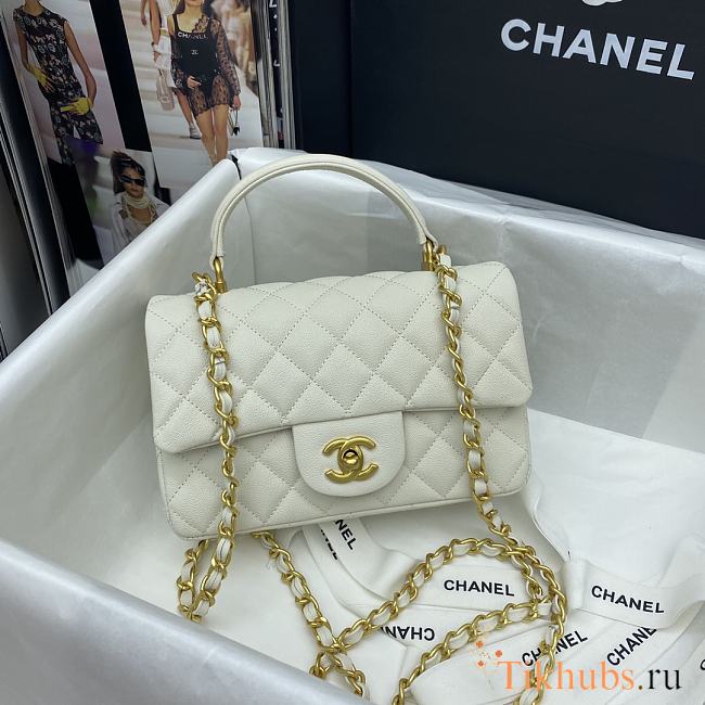 Chanel Classic 610 White Size 20x14x7 cm - 1