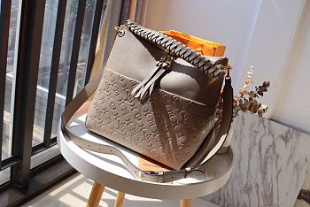 LV Maida Hobo Monogram beige M45522 Size 33x16x30 cm