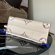 LV-ONTHEGO Small Shopping Bag Beige M45654 Size 25x19x11.5 cm - 5