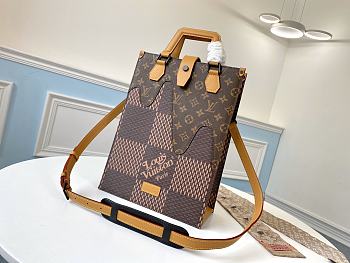 LV-Small organ bag ONTHEGO M49981 Size 26x35.5x12cm