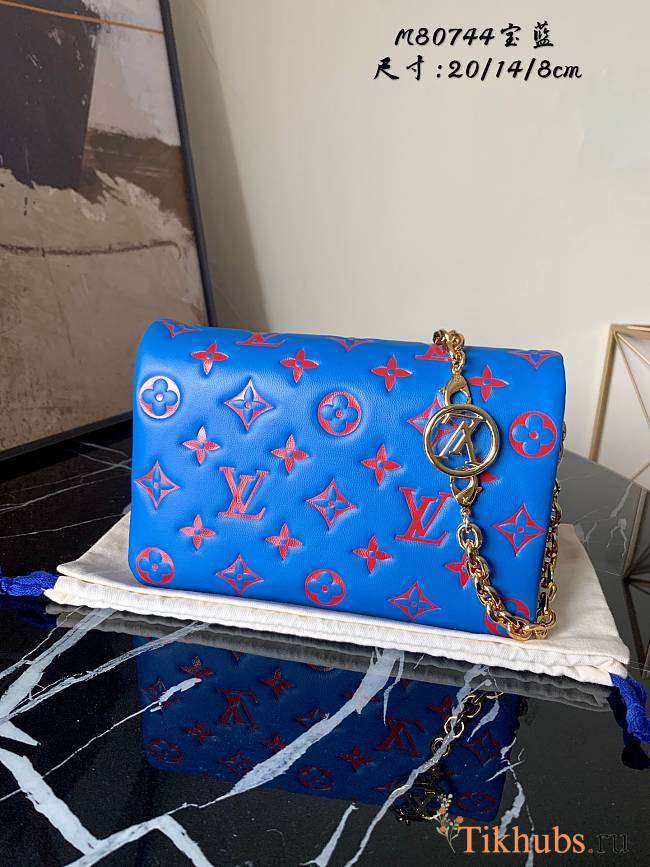 Louis Vuitton LV Pochette Coussin Blue M80744 Size 20x14x8 cm - 1