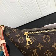 Louis Vuitton Bumbag Monogram M43644 Size 37x14x13 cm - 5