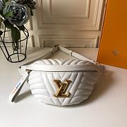 Louis Vuitton Bumbag White M53750 Size 37x14x13 cm - 1