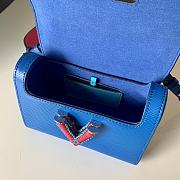 LV TWIST PM Small Handbag Blue M57669 Size 19x15x9 cm - 4