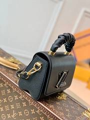 LV TWIST MM Small Handbag Black M58688 Size 18x13x8 cm - 5