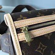 LV Flower Material Medieval Belt Bag Unisex M40108 Size 16x15x7 cm - 2