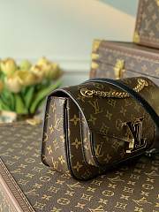 LV Passy handbag in Monogram canvas M45592 22x17x10 CM - 4