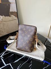 LV UTILITY PHONE SLEEVE monogram M80746 Size 16x19x6 cm - 6