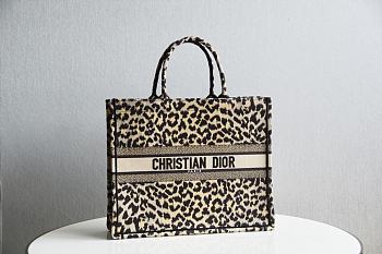 Dior Tote Book Mizza 1286 Size 36x28x14 cm