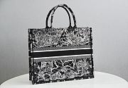 Dior Tote Book Around the World Black 1286 Size 41.5x34.5x16 cm - 3