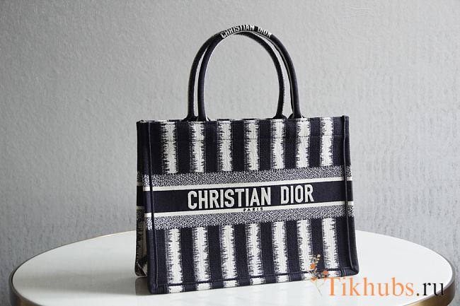 Dior Tote Book White Black 1286 Size 36.5x28x16 cm - 1