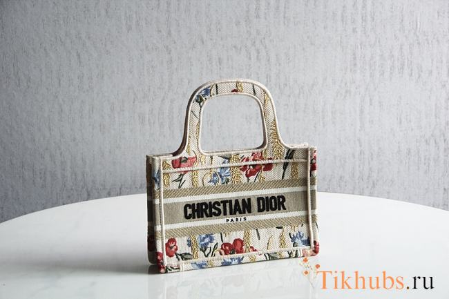 Dior Tote Book Hibiscus 1286 Size 22.5x24x8 cm - 1