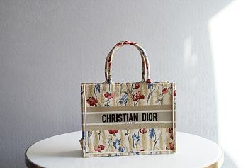 Dior Tote Book Hibiscus Small 1286 Size 36.5x28x16 cm