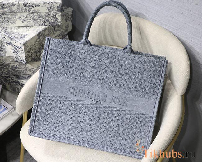 Dior Tote Book Gray Grid M1286 Size 41.5X32X5 cm - 1