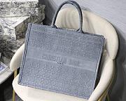 Dior Tote Book Gray Grid M1286 Size 41.5X32X5 cm - 1