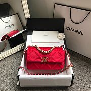 Chanel Latest Small Flap Bag Classic Red AS1160 Size 16x26x9cm - 4