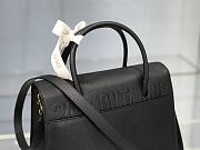 Dior 30 Montaigne St Honoré Grained Calfskin Black Size 30 cm - 3