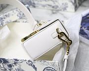 Dior 30 Montaigne Cowhide Mini Box White Size 17.5x11.5x5 cm - 3