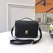 Lv Pochette Metis Black M41487 Size 25x19x9 cm - 1