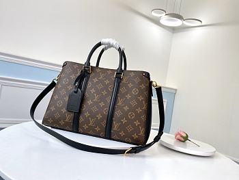 Louis Vuiton Soufflot Mm Black Border M44817 Size 35×24×15 cm