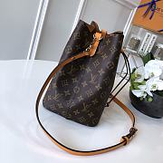 LV Noe Champagne Bag M43569 Size 26x22x27 cm - 6