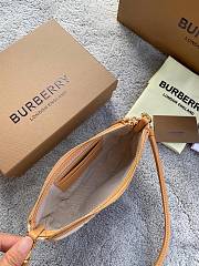 BURBERRY Vintage Storage Bag White 21 x 4 x 12.2 cm - 4