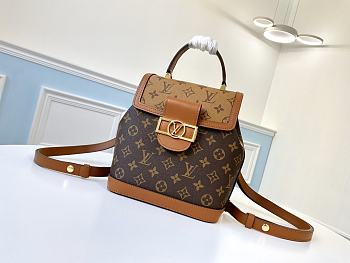 LV Dauphine MM Backpack M44391 Size 21x12x23 cm