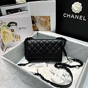 Chanel Classic Flap Bag Black 81059 19 cm - 1