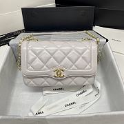 Chanel Flap Bag Smooth Leather White AS2058 Size 23x15x7.5 cm - 1