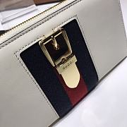 GUCCI Large Zip Around Wallet Sylvie Meter White 476083 Size 19 x 10 x 2.5 cm - 3