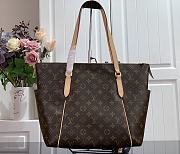 LV Medium Handbag Monogram Canvas M56689 Size 33 x 17 x 28.5 cm - 1